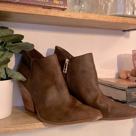 Charles by Charles David suede Bootie - Picture 3 of 14